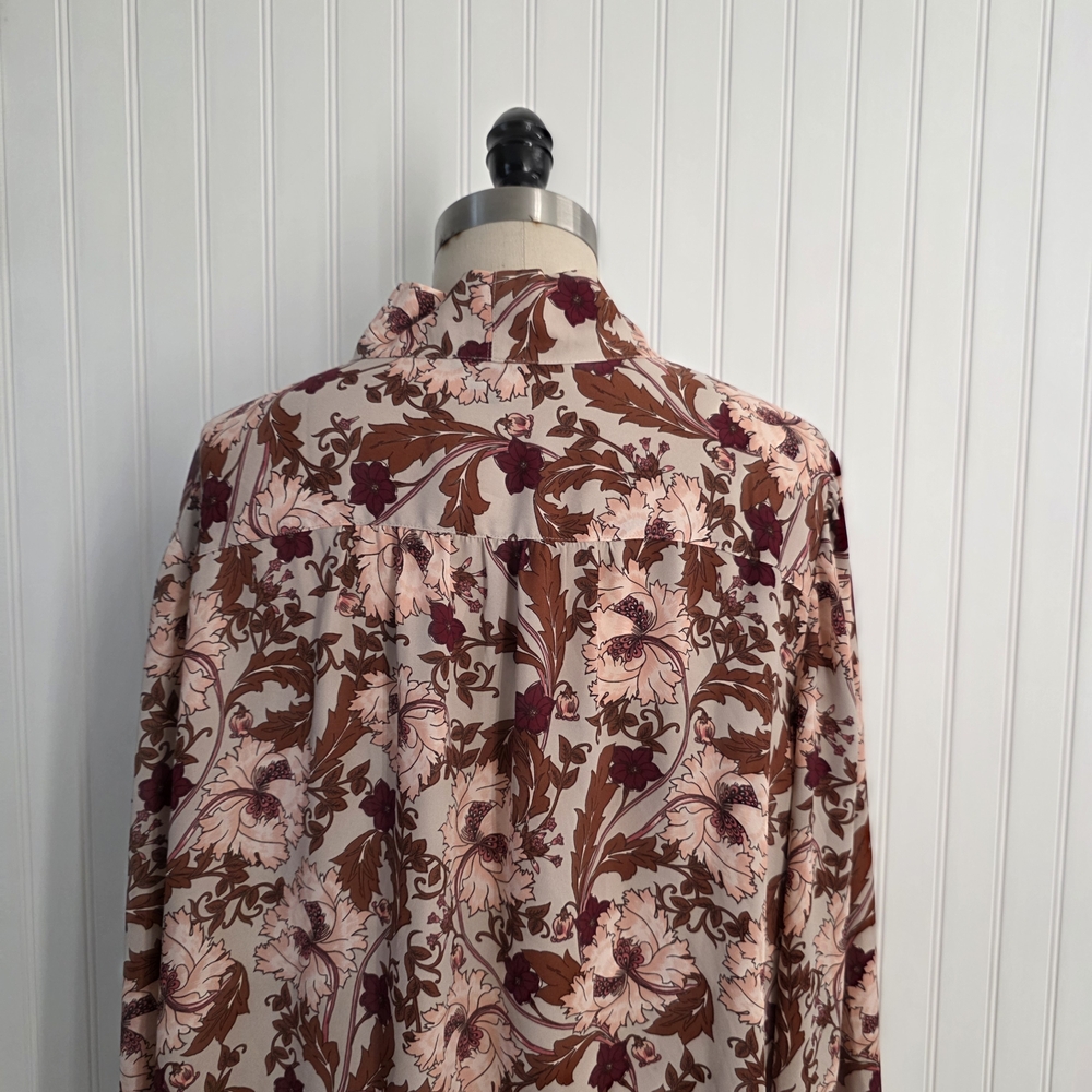 Ann Tylor Romantic Floral Tie-Neck Blouse XL - Picture 5 of 7